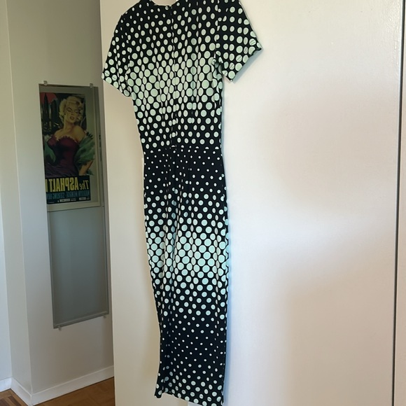 Dress - Picture 2 of 4